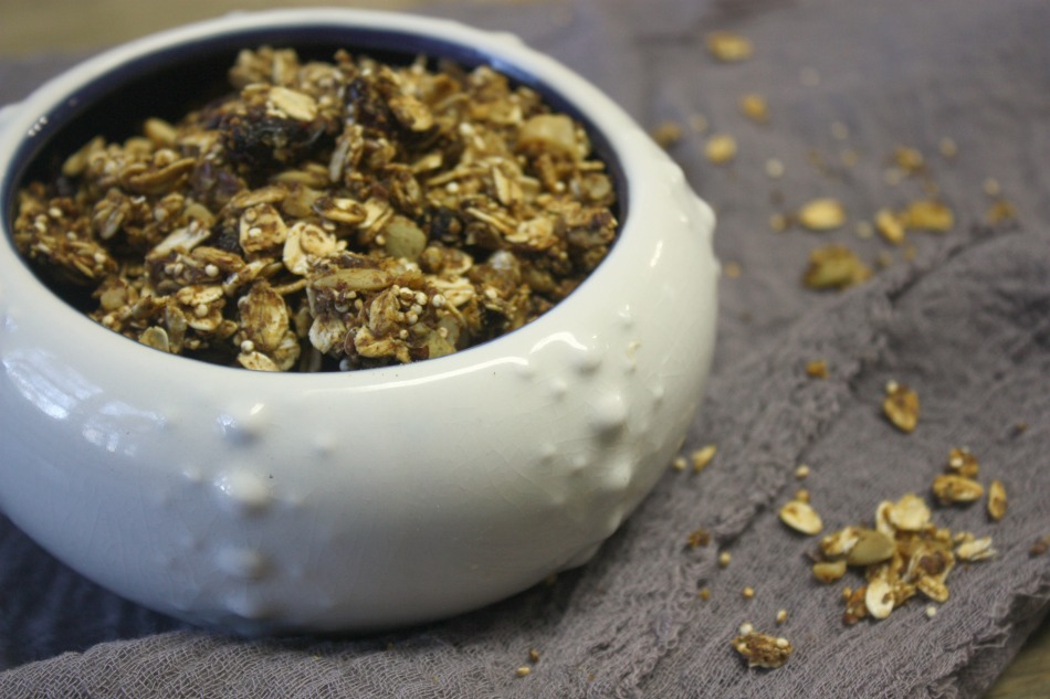 How To Make Delicious Homemade Granola | Growing Up Herbal | Make breakfast easy and healthy with this delicious homemade granola recipe!