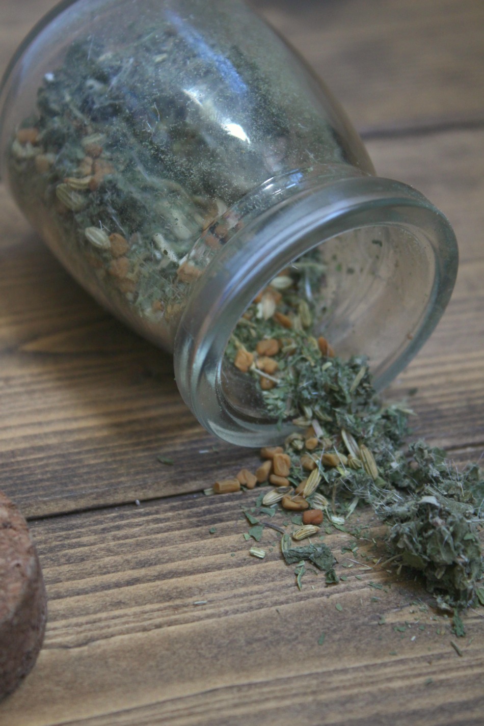 How To Boost Your Milk Supply With This Simple Herbal Blend | Growing Up Herbal | If you're a nursing mama and looking for a natural way to boost your milk supply, this herbal blend may be just the thing to help you and your milk supply.