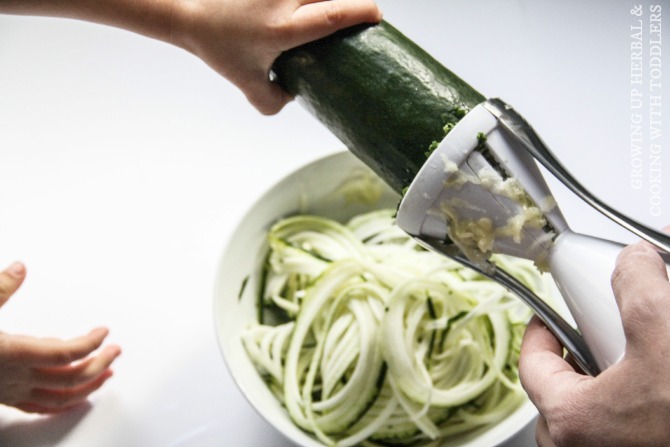 Looking For Healthy Green Foods For St. Patrick's Day? How About Some Zucchini Noodles in a Minty Pea Sauce | Growing Up Herbal | A deliciously healthy dinner full of green goodness, perfect for St. Patrick's Day festivities for your little one!