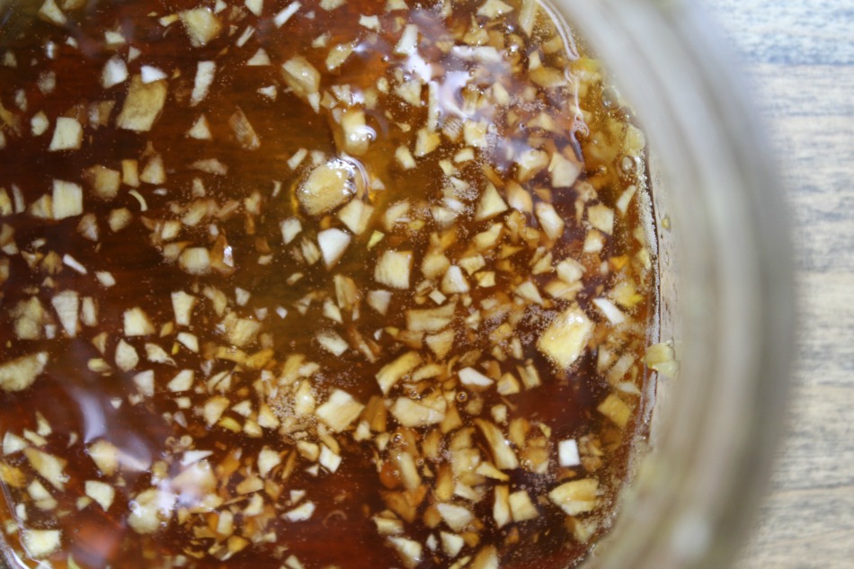 How To Make And Use Garlic Honey (or Syrup) | Growing Up Herbal | Learn how I use garlic honey for viral and bacterial illnesses and infections. It's easier than you think... and so healthy for you!