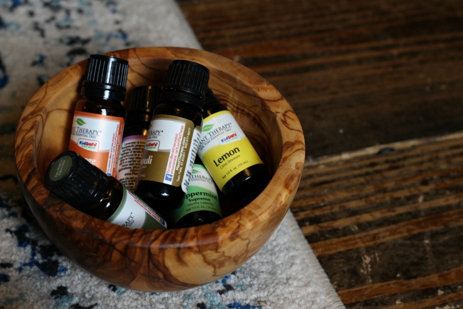 My Top 10 Most Used Essential Oils | Growing Up Herbal | Today, I’m sharing my list of top ten most used essential oils and how I use them. Check it out!