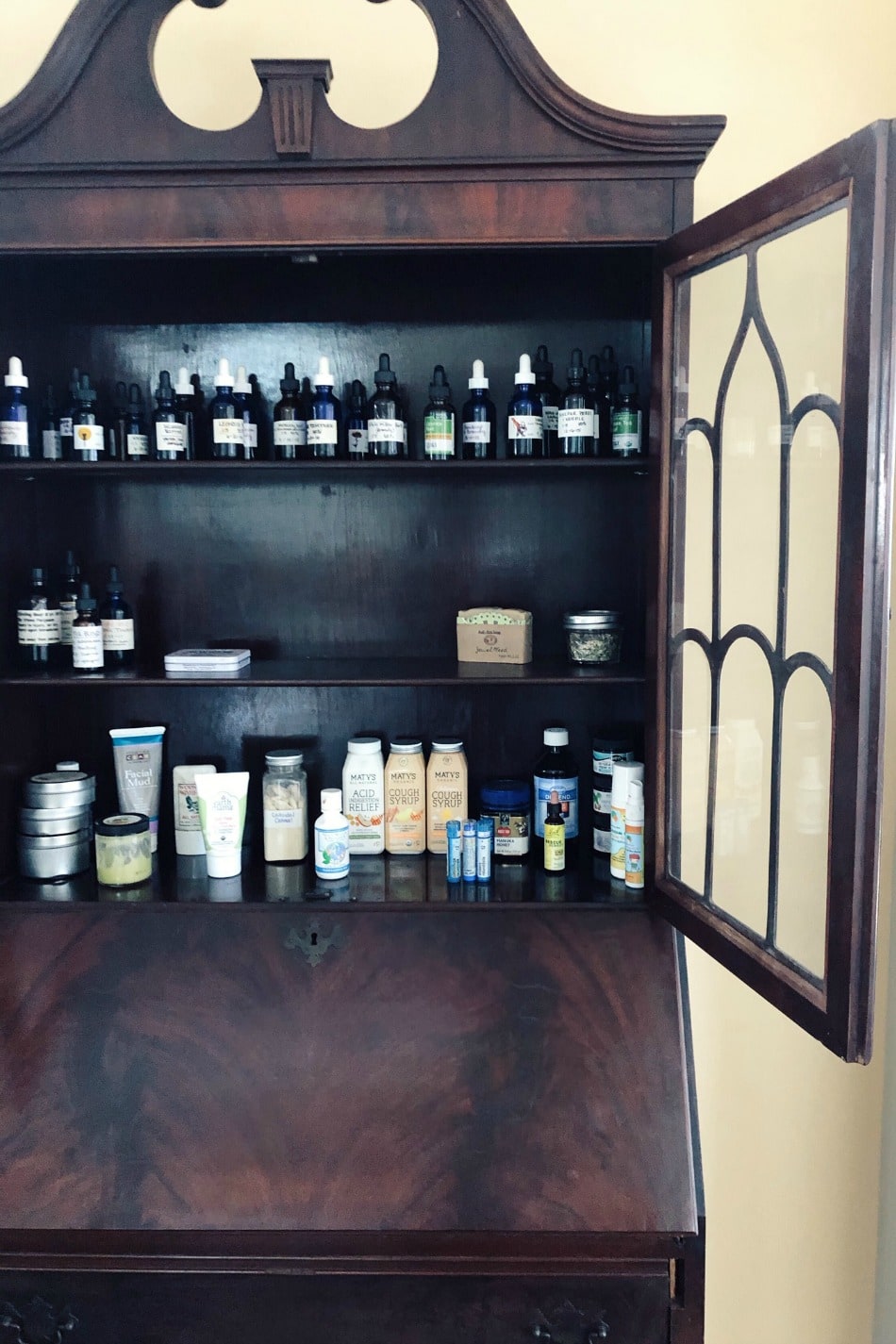 natural medicine cabinet
