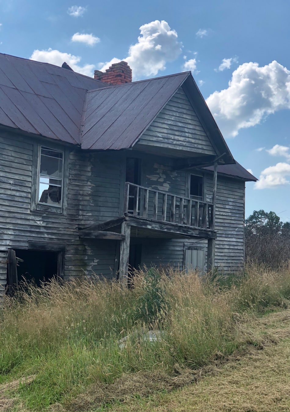 old abandoned house in the country