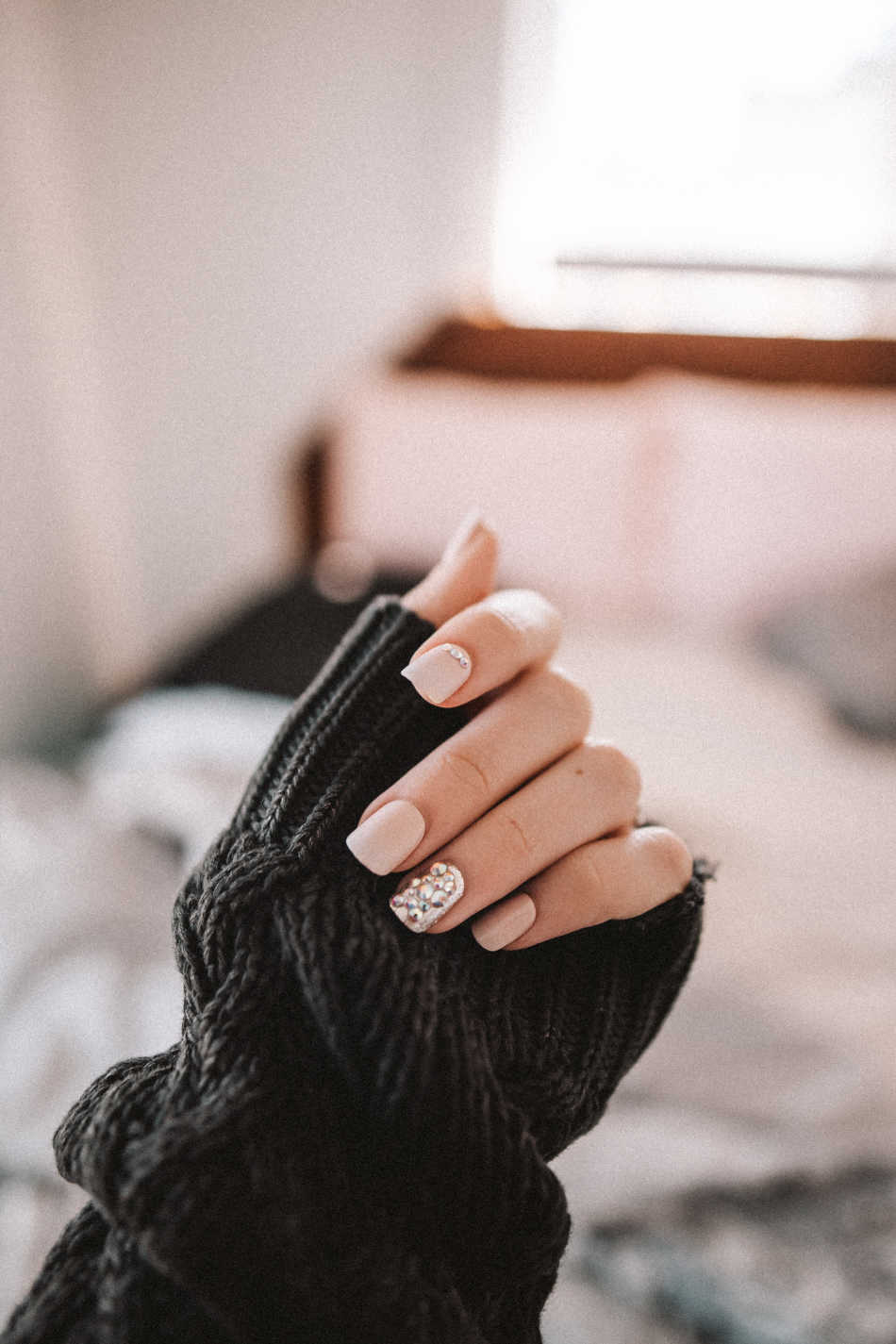 10 Easy Steps to Give Yourself A Non-Toxic Home Manicure and Pedicure | Growing Up Herbal | Learn how to give yourself a non-toxic home manicure and pedicure in as little as 10 easy steps (and several reasons why you should). 